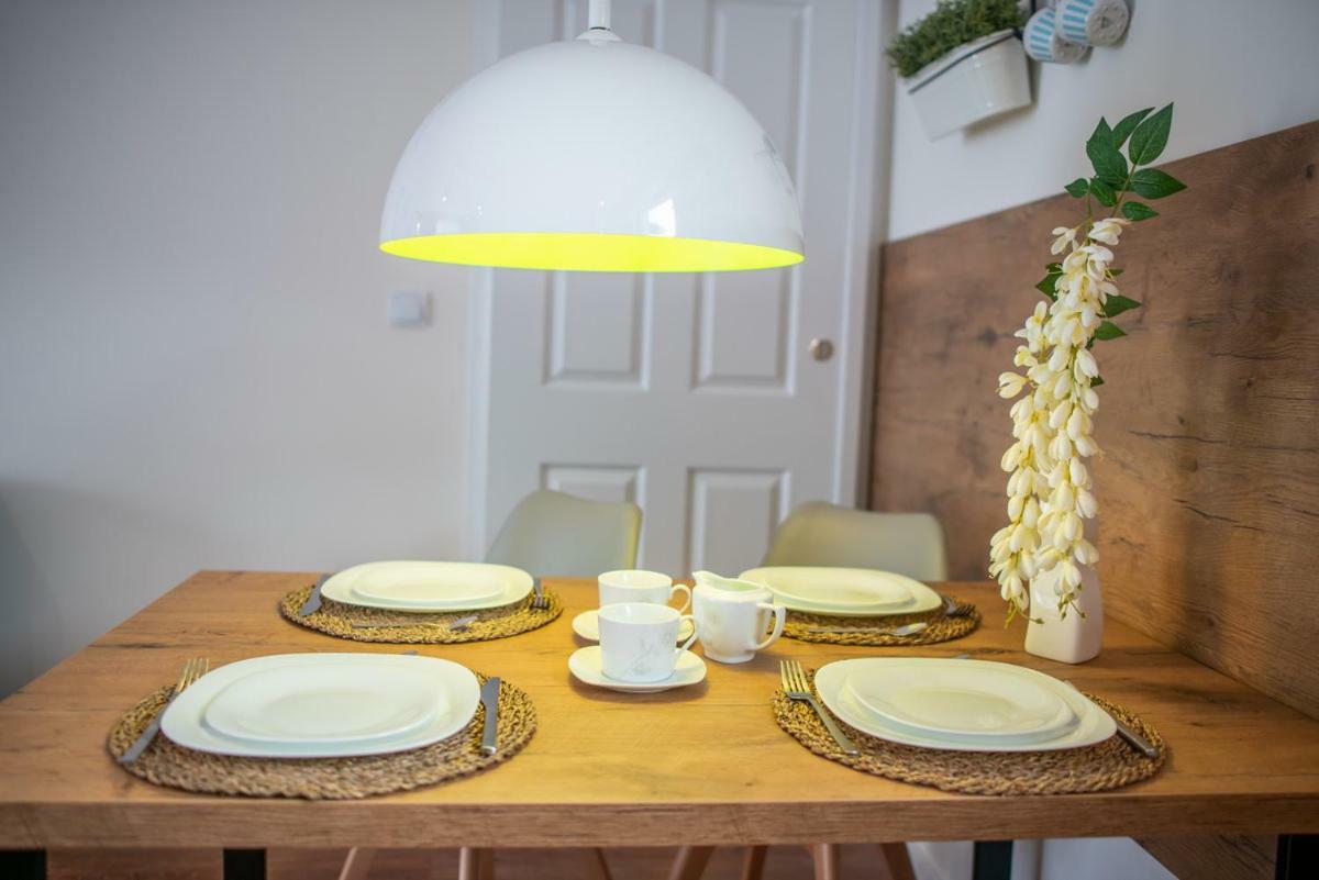 Apartament Kasztanowy Blisko Centrum - Dream Apart 什切尔克 外观 照片